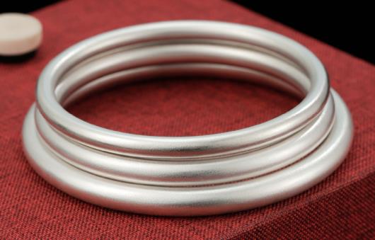 銀手鐲上的s990是什么意思 銀手鐲變形了恢復(fù)竅門