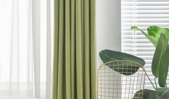 窗簾做滿墻還是跟窗戶一樣大 衛生間窗戶用窗簾好還是用玻璃膜好