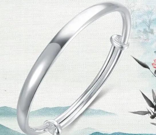 銀手鐲變黑怎么清洗?銀手鐲多少錢一克?