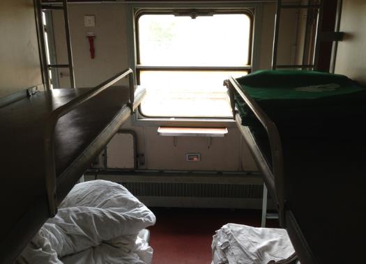 火車硬臥冬天有空調(diào)或暖氣嗎?硬臥晚上可以串車廂嗎