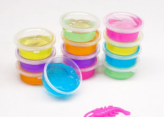 起泡膠硬了還能玩嗎不?衣服弄上起泡膠干了能洗掉嗎