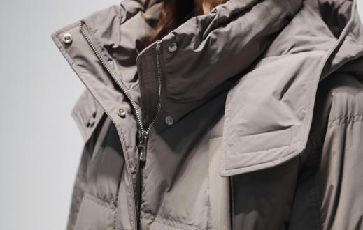 羽絨服靜電跑毛是正常現象嗎 羽絨服有靜電是不是質量不好