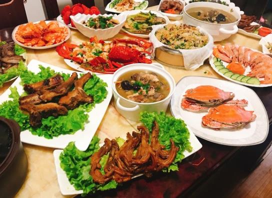 過年在別人家吃年夜飯好不好?2022年年夜飯什么時候吃