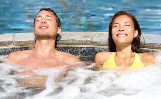 泡溫泉后需要洗澡嗎 泡溫泉時(shí)可以敷面膜嗎