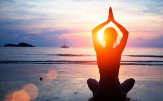 瑜伽練多久才能達到塑形的效果 瑜伽每天練幾個小時合適