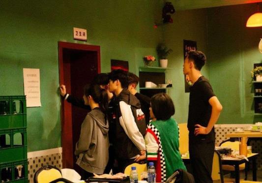 密室逃脫有人數限制嗎?密室逃脫和陌生人一起好玩嗎