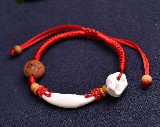 本命年紅繩可以在年中開始戴嗎?本命年的紅繩能在淘寶買嗎