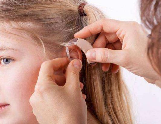 小孩要一輩子戴助聽器怎么辦?肋骨再造耳朵能用一輩子嗎