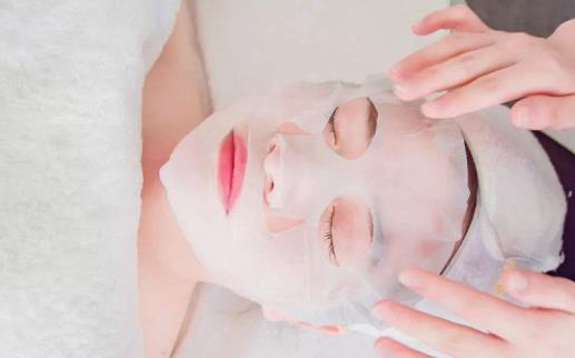 敷面膜后還需要用護(hù)膚品嗎 敷面膜前要怎么做才吸收的好