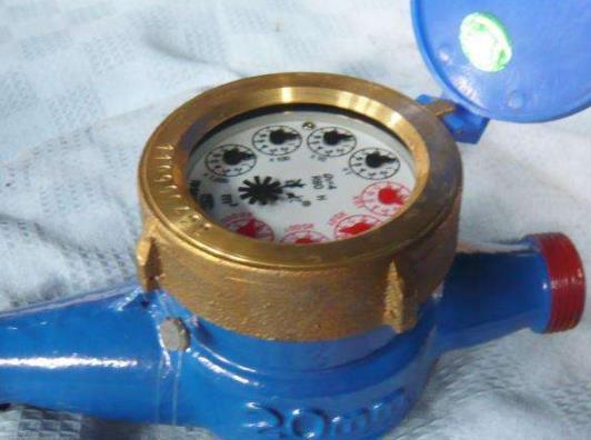 租的房子不知道水費號怎么辦?水表為什么會凍裂