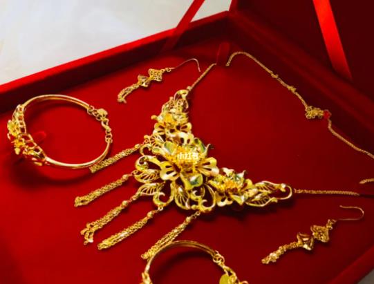 周大福是不是線下比線上便宜?網(wǎng)上買的周大福可以在實(shí)體店修嗎