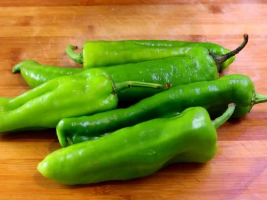 辣椒徒長不管它可以嗎?辣椒苗徒長可以用多效唑嗎