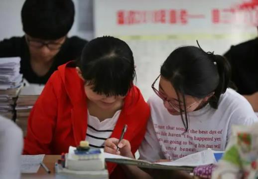 社會考生準考證去哪取?高考看考場需要帶什么證件