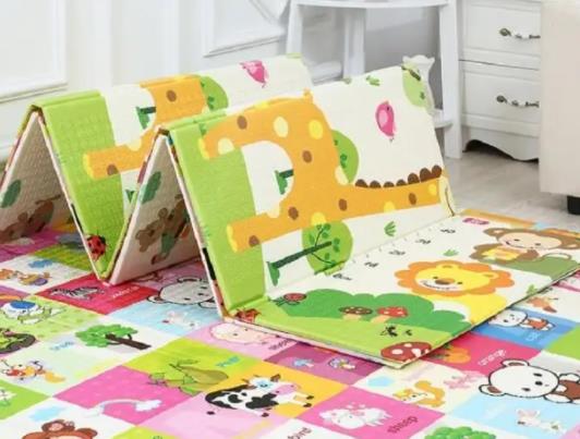 二手爬行墊會(huì)不會(huì)不干凈?爬行墊是一體好還是拼裝好