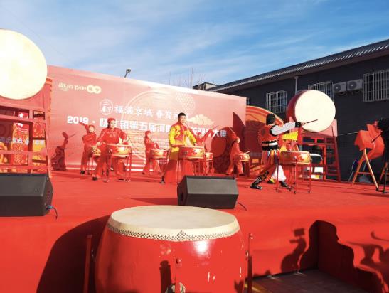 河防口古關(guān)迎春大集 小年期間年味兒濃