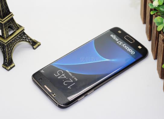 曲屏手機(jī)能不能貼鋼化膜?曲屏手機(jī)貼膜翹邊怎么辦?