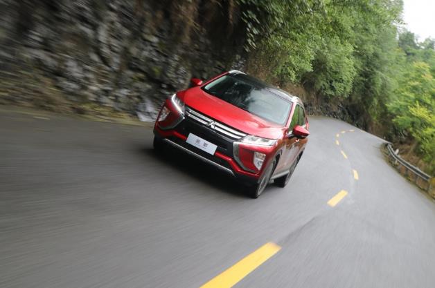 強悍S-AWC四驅系統,助攻奕歌征服中國“秋名山”