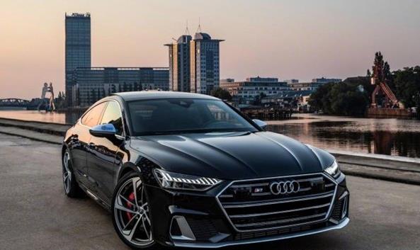 奧迪rs7算豪車嗎?養(yǎng)護一輛奧迪RS7一年費用是多少錢?