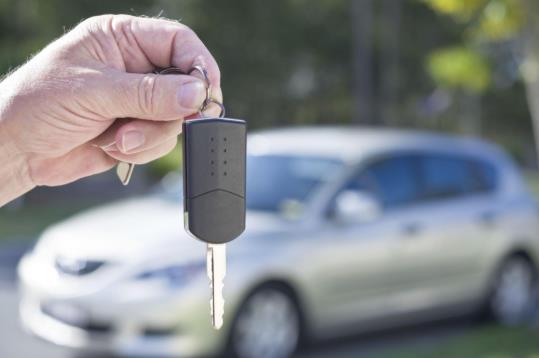 國慶節(jié)賣車險的休息嗎?國慶節(jié)買車可以貸款嗎?