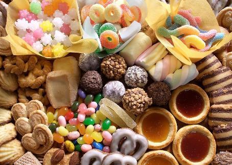 哪些零食會(huì)傷害寶寶智商?不適合寶寶吃的零食