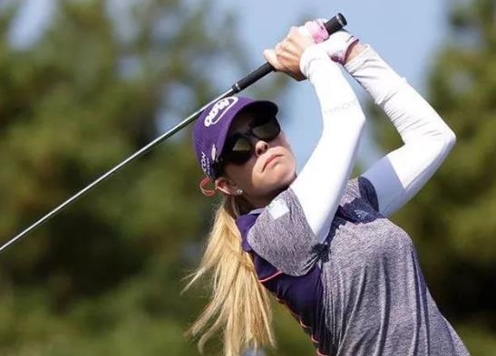 防曬冰袖買黑色的還是白色的好?男人戴冰袖會顯得娘嗎?