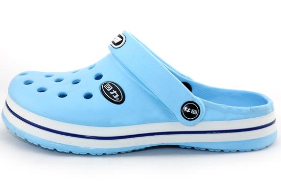 洞洞鞋是拖鞋還是涼鞋?為什么洞洞鞋穿久了會腳臭?