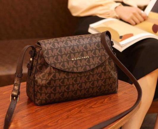 lv有質量問題可以換嗎?lv專柜線下柜姐預定包流程