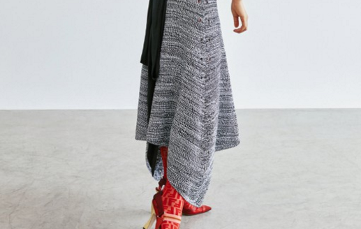 不規則連衣裙該搭配什么鞋?不規則連衣裙怎么挑選?