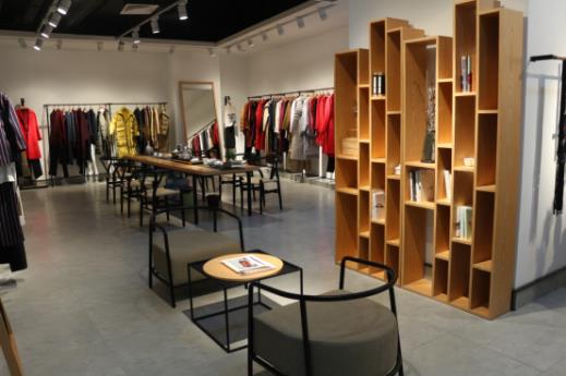 鄭州大觀國貿皮草城引領皮草搶購新熱潮,皮草采購季現場火爆