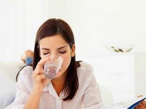 早晨空腹喝水到底對不對？正確喝水的方法