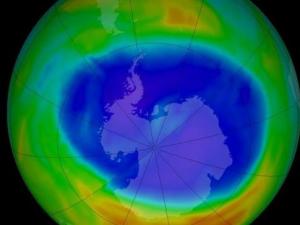 南極出現(xiàn)超級(jí)臭氧層空洞!面積相當(dāng)于北美