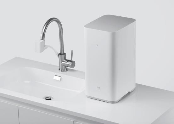 小米凈水器出水量變小怎么解決?小米凈水器閃黃燈就要換嗎?