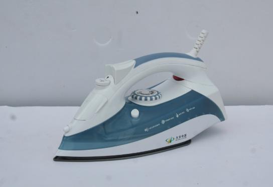 蒸汽熨斗哪種底板的好?電熨斗蒸汽的好還是不蒸汽的好?