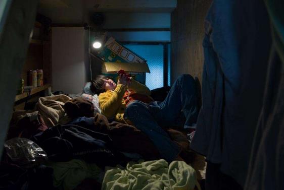 蟻族是什么意思?社會中低收入聚居群體 蟻族的生存現狀