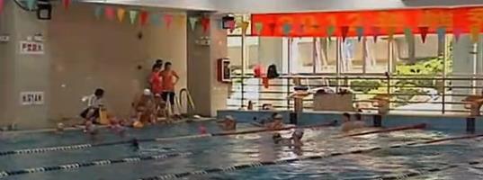 變態!廣州新年泳池驚現“金魚佬”,連7歲小女生都偷拍!