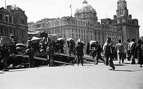 粵語口頭禪頂硬上是什么意思?袁崇煥掉哪媽,頂硬上!鬼叫你窮啊頂硬上