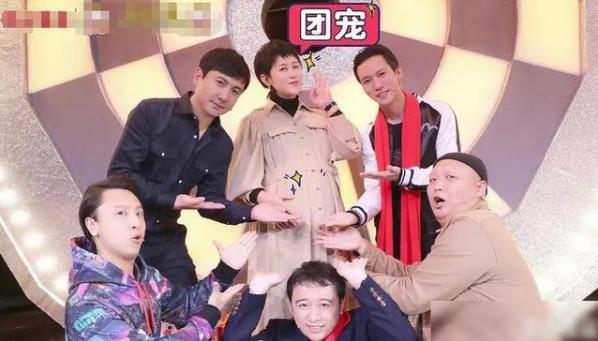 走過(guò)場(chǎng)是什么意思 2020年央視春晚馬麗挺真孕肚攜沈騰小品應(yīng)景