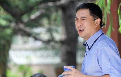 張嘉譯個人資料簡介 老戲骨張嘉譯圖片 張嘉譯演過的電視劇