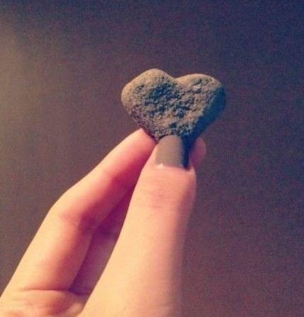 李晨石頭事件,李晨送張馨予心形石頭,李晨張馨予分手,前女友吐槽心形石頭批發(fā)的