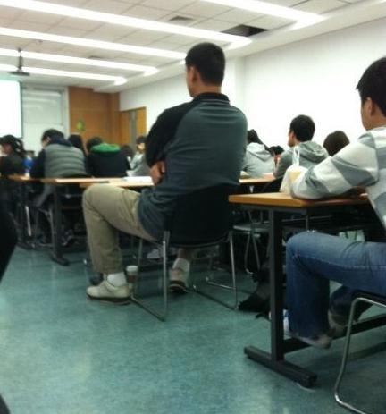 Ҧ���Ϻ����� �n���ع⣬Ҧ��ͬ������ �n�˚�����