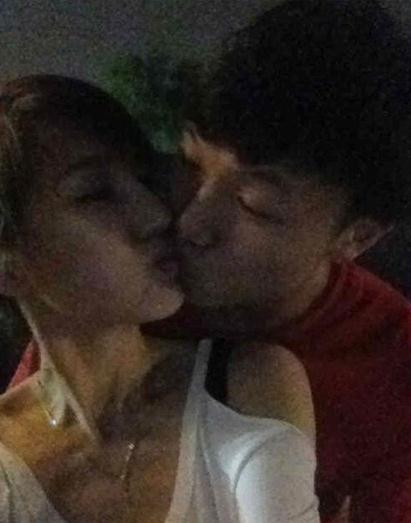 陳樂桐個人資料圖片,波霸妹子陳樂桐制服T褲誘惑國腳鄧卓翔