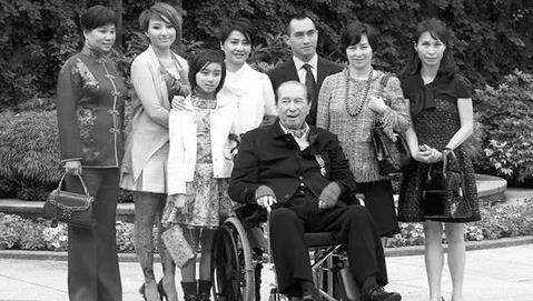 98歲賭王何鴻燊逝世 二房成5000億家產爭奪戰最大贏家 賭王傳奇人生