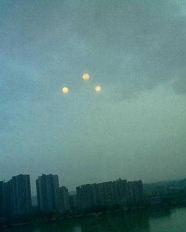 ���K�Ϻ����3��̫ꖣ��Ͼ����쵹��΢Ц�ʺ磬���ҷQ����ĩ���ǻ���