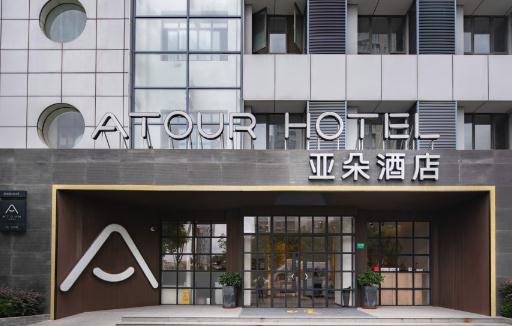 ���伯�F�ؑ�����T�����ֺ��¼� ����Ƶ��ǰ������µĆ�