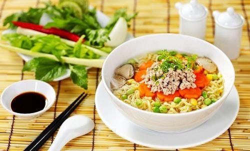 常吃泡方便面好嗎？經常吃方便面的危害