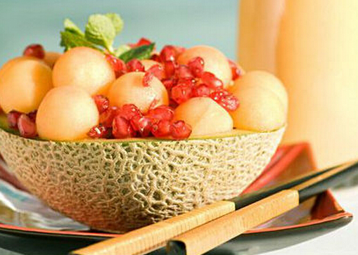 臉上有黑斑怎么辦?西紅柿汁去除黑斑