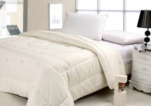 羊毛被能洗嗎?羊毛被好還是蠶絲被好?