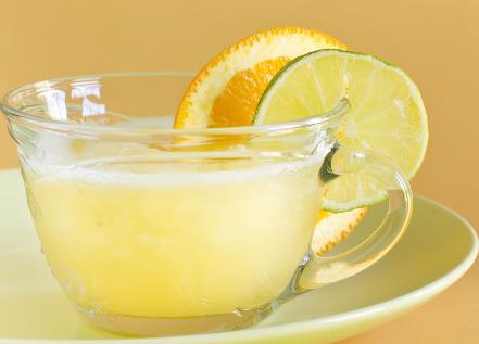 怎么榨檸檬汁出汁率高？檸檬怎么榨檸檬汁