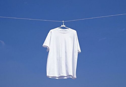 白衣服發(fā)黃怎么辦?如何防止衣服發(fā)黃