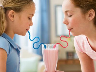 純果汁能完全代替水果嗎?果汁多喝要警惕“果汁綜合征”